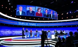 Les sept candidats à la primaire de la droite lors du débat télévisé le 13 octobre 2016 à La Plaine-Saint-Denis