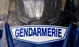 Un touriste originaire du Pas-de-Calais a été tué par balle jeudi matin dans sa voiture jeudi en Haute-Corse, sans doute après une altercation avec un autre automobiliste, activement recherché en fin de matinée, a-t-on appris de sources concordantes.