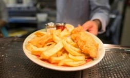 Un plat de fish and chips dans un restaurant de Londres, le 26 janvier 2015