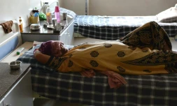 Alka Shivankar, une mĂšre porteuse de 32 ans, le 1er septembre 2016 Ă l'hĂŽpital Akanksha Ă Anand