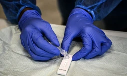 Analyse d'un test antigénique, au résultat trÚs rapide