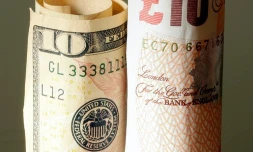 Un billet de dix dollars et un billet de dix livres