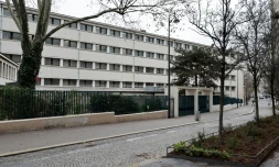 Le lycée Rodin, dans le XIIIe arrondissement de Paris, après qu'un adolescent a été tué devant le bâtiment lors d'une rixe entre bandes rivales, le 17 décembre 2024