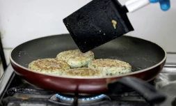 L'Assemblée interdit certains produits contenant des PFAS mais épargne les ustensiles de cuisine