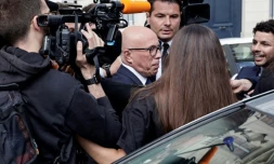 Le président des Républicains (LR), Eric Ciotti s'adresse aux médias alors qu'il quitte le siège du parti, le 13 juin 2024 à Paris