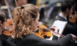 Pour la première édition du "Festival Ravel", 17 concerts seront organisés dans des lieux emblématiques du Pays basque, comme les églises de Ciboure et de Saint-Jean-de-Luz, le cloître de la Cathédrale de Bayonne ou le Casino Bellevue à Biarritz