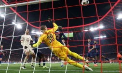 Le défenseur sud-coréen du Bayern Munich  Kim Min-Jae (c) ouvert le score de la tête à domicile contre le PSG en Ligue des champions, le 26 novembre 2024