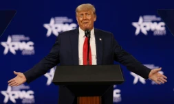 L'ex-président américain Donald Trump prononce un discours lors de la grand-messe annuelle des conservateurs à Orlando, en Floride, le 28 février 2021