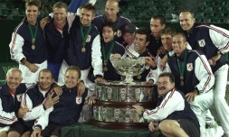 L'équipe de France victorieuse de la Coupe Davis, le 2 décembre 2001 à Melbourne