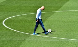Zinédine Zidane, l'entraîneur du Real, le 3 mai 2016 lors d'une séance d'entraînement à Madrid