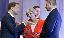 Les Premiers ministres luxembourgeois Xavier Bettel, britannique Theresa May et slovaque Peter Pellegrini lors du sommet de l'UE à Salzbourg, le 20 septembre 2018
