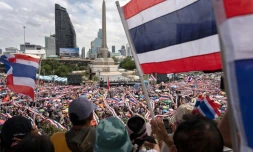 Manifestation pour réclamer la démission de la première ministre thaïlandaise Paetongtarn Shinawatra, le 28 juin 2025 à Bangkok 