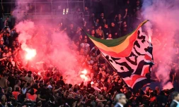 Des fumigènes allumés lors du match entre le PSG et l'Etoile Rouge Belgrade, en Ligue des champions, le 3 octobre 2018 au Parc des Princes
