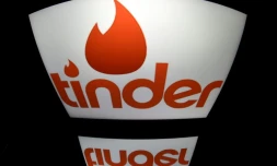 L'application de rencontres Tinder rapporte pour la première fois plus que toute autre application y compris Netflix, Pandora ou des jeux très populaires dans l'Apple Store