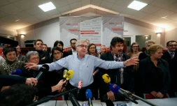 Le candidat PS dans le Grand-Est Jean-Pierre Masseret s'exprime devant la presse à MaiziÚres-lÚs-Metz, le 8 décembre 2015