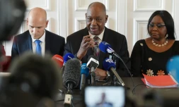 Les parents de Naomi Musenga, décédée à Strasbourg après un appel au Samu non pris au sérieux, et un de leurs avocats Jean-Christophe Coubris, lors d'une conférence de presse le 22 juin 2018