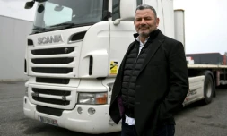 Christophe Codderrens, patron de la compagnie de transport C'Express, fait appel aux services de la gendarmerie pour éviter le vol de carburant, le 16 mars 2022 à Castelnau-d'Estrétefonds, prÚs de Toulouse