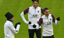 Neymar (g), Kylian Mbappé (c) et Angel Di Maria, attaquants du Paris SG, à Munich, le 6 avril 2021