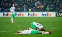 Des joueurs de Saint-Etienne aprÚs leur élimination à Bùle en 16e de finale retour d'Europa League, le 25 février 2016