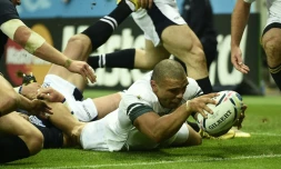 Le Sud-Africain Bryan Habana marque un essai face à l'Ecosse à Newcastle-upon-Tyne, le 3 octobre 2015