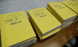 Les dossiers du procÚs en appel de Francis Heaulme devant la cour d'assises de Versailles le 4 décembre 2018