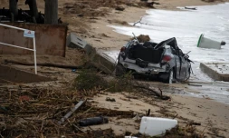 La carcasse du véhicule dans lequel deux victimes ont été découvertes sur la de Roquebrune-sur-Argens le 11 octobre 2018