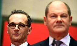 Olaf Scholz (d) désigné ministre allemand des Finances et Heiko Maas désigné aux Affaires étrangères à Berlin, le 9 mars 2018 