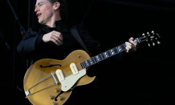 La rock star canadienne Bryan Adams en concert Ă Oberursel en Allemagne le 18 juin 2011