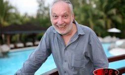 Jeudi 30 novembre 2006 - 

Festival du film de La Réunion - L'acteur François Berléand a présenté le film &quot;Ne le dis à personne&quot;
