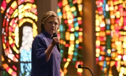 La candidate démocrate à la Maison Blanche Hillary Clinton s'exprime durant un office à Fort Lauderdale, Floride, le 30 octobre 2016