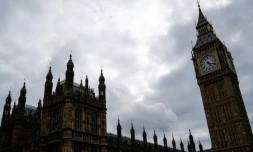 Desservi par une croissance molle et soucieux d'assainir les finances publiques, le gouvernement britannique de centre gauche doit présenter une réforme des aides sociales qui affecterait notamment les personnes handicapées ou malades