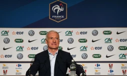 Le sélectionneur des Bleus Didier Deschamps face à la presse à l'issue de l'annonce de la liste des 23 retenus pour le Mondial, le 17 mai 2018 à Boulogne-Billancourt