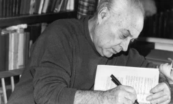 L'écrivain russe Anatoli Rybakov, auteur du bestseller "Les enfants de l'Arbat", le 1er mars 1989 à Moscou