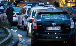 Rassemblement de taxis le 28 janvier 2016 Porte Maillot Ă Paris