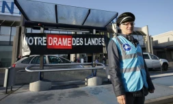 Des manifestants favorables au projet d'aéroport à Notre-Dame-des-Landes, manifestent sur le site de l'actuel aéroport de Nantes à Bouguenais, 14 octobre 2017