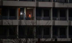 Prises d'Ă©chantillons dans un hĂŽtel de Wuhan, en Chine, par des experts de l'OMS qui enquĂȘtent sur l'origine du coronavirus, le 6 fĂ©vrier 2021