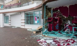 Une banque détruite par les émeutes à Almaty, capitale du Kazakhstan, photographiée le 8 janvier 2022