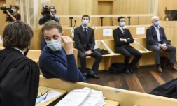 Au premier plan, Rachid Hami, frère de la victime Jallal Hami, lorsz du procès, le 27 novembre 2020 à Rennes