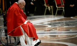Le pape François préside la célébration de la Passion à la basilique Saint-Pierre au Vatican, le 29 mars 2024