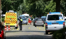 Des policiers et des secouristes sur les lieux d'une fusillade à Stade, dans le nord de l'Allemagne, le 29 juin 2026