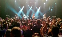 Sting se produit au Bataclan, le 12 novembre 2016 dans le cadre des commémorations un an après les attentats 