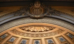 Après les sénatoriales, l'heure des tractations: la macronie mesure ses pertes à la chambre haute tandis que la droite, majoritaire au Sénat, concède une certaine érosion en faveur des centristes. A gauche, un duel pour la présidence du groupe socialiste se profile