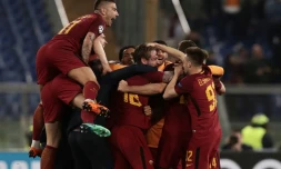 Les joueurs de la Roma vainqueurs du FC Barcelone en quarts de finale de la Ligue des champions, le 10 avril 2018 au stade olympique de Rome