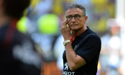 Guy Novès, alors entraîneur de Toulouse en demi-finales du Top 14 contre Clermont, le 6 juin 2015 à Toulouse 