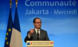 Le président Français devant les membres de la communauté française à Jakarta, le 29 mars 2017