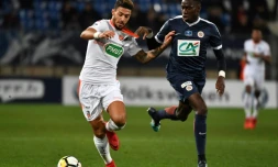 Denis Bouanga (g), sous le maillot du FC Lorient, contre Montpellier en Coupe de France, le 24 janvier 2018 à La Mosson