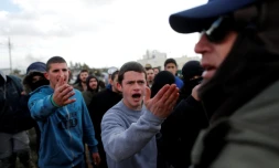 Des colons israéliens d'Amona, sur les territoires palestiniens,  protestent contre leur évacuation, le 1er février 2017 