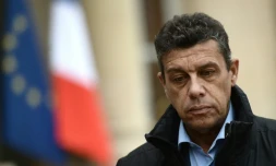 Le président de la FNSEA, Xavier Beulin, s'adresse aux journalistes à l'issue d'un entretien avec François Hollande, à l'Elysée le 2 février 2016 