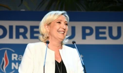 La présidente du RN Marine Le Pen prononce un discours aprÚs l'annonce des résultats aux Européennes, le 26 mai 2019 dans une salle parisienne