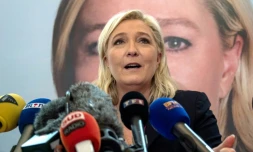La présidente du FN Marine Le Pen s'exprime lors d'une conférence de presse, le 7 décembre 2015 à Lille